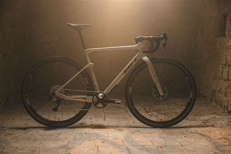 砂石車|歐美單車新趨勢－GRAVEL BIKE砂石車來襲 